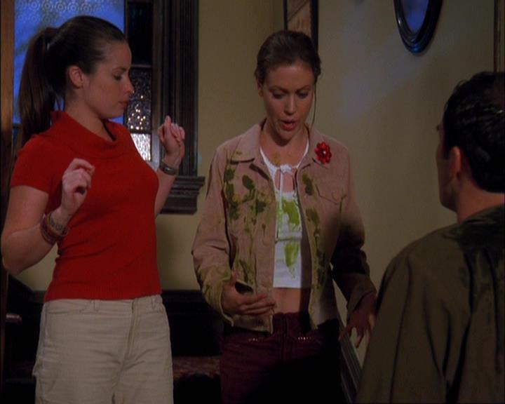 Charmed-Online-dot-net_408BlackAsCole0272.jpg