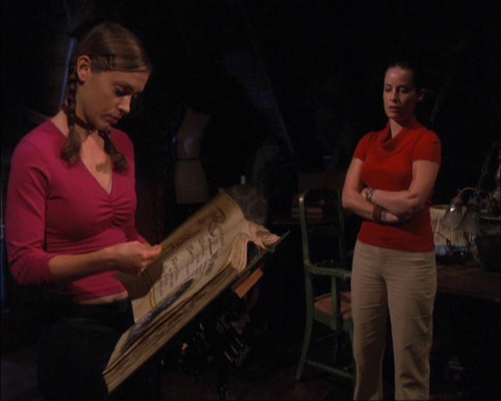Charmed-Online-dot-net_408BlackAsCole0374.jpg