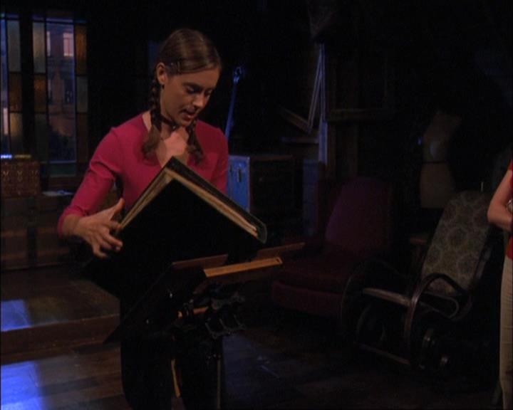 Charmed-Online-dot-net_408BlackAsCole0390.jpg