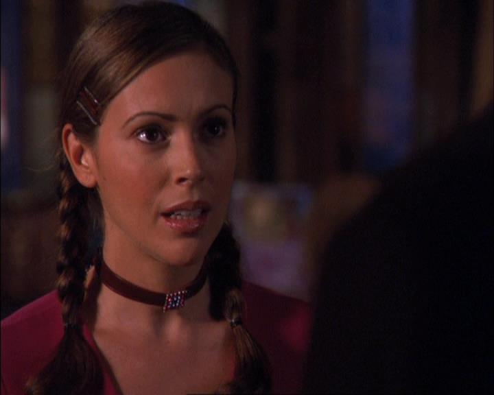 Charmed-Online-dot-net_408BlackAsCole0520.jpg