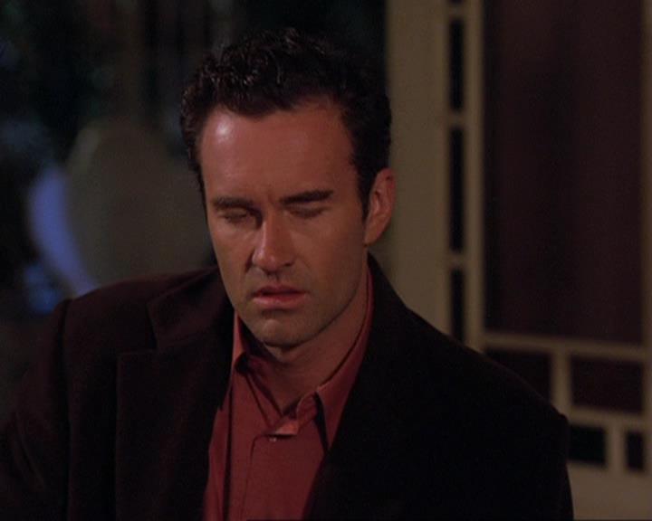 Charmed-Online-dot-net_408BlackAsCole0680.jpg