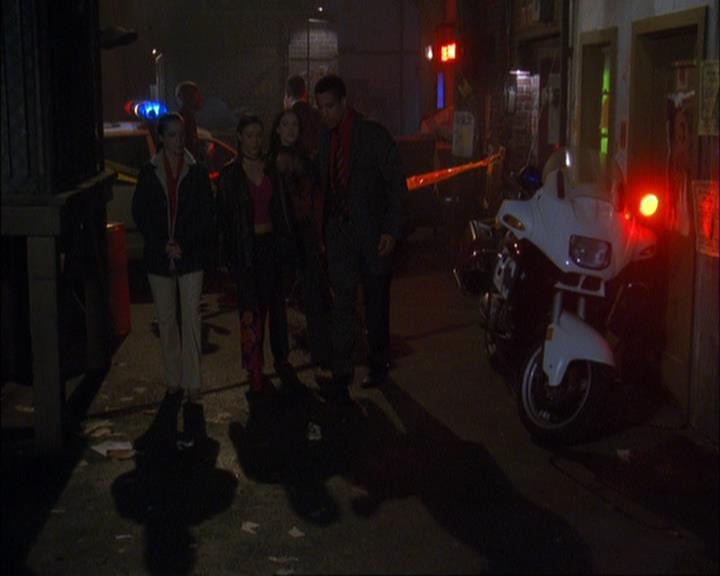 Charmed-Online-dot-net_408BlackAsCole0713.jpg