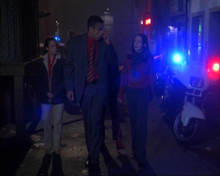 Charmed-Online-dot-net_408BlackAsCole0715.jpg