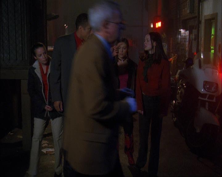 Charmed-Online-dot-net_408BlackAsCole0716.jpg