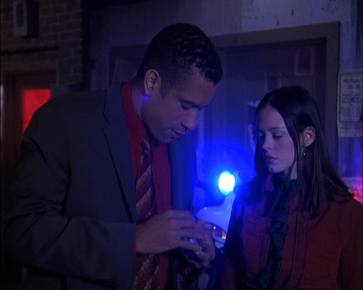 Charmed-Online-dot-net_408BlackAsCole0742.jpg