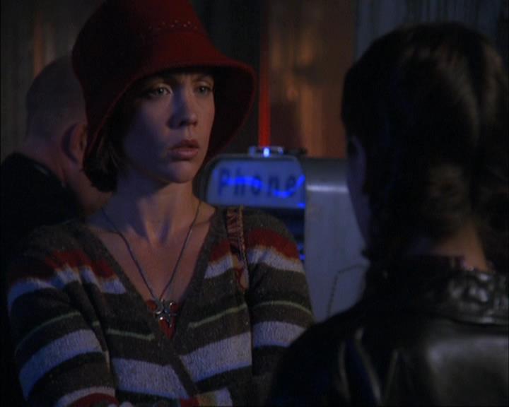 Charmed-Online-dot-net_408BlackAsCole0794.jpg