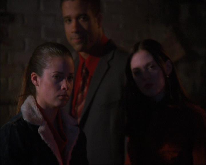 Charmed-Online-dot-net_408BlackAsCole0800.jpg