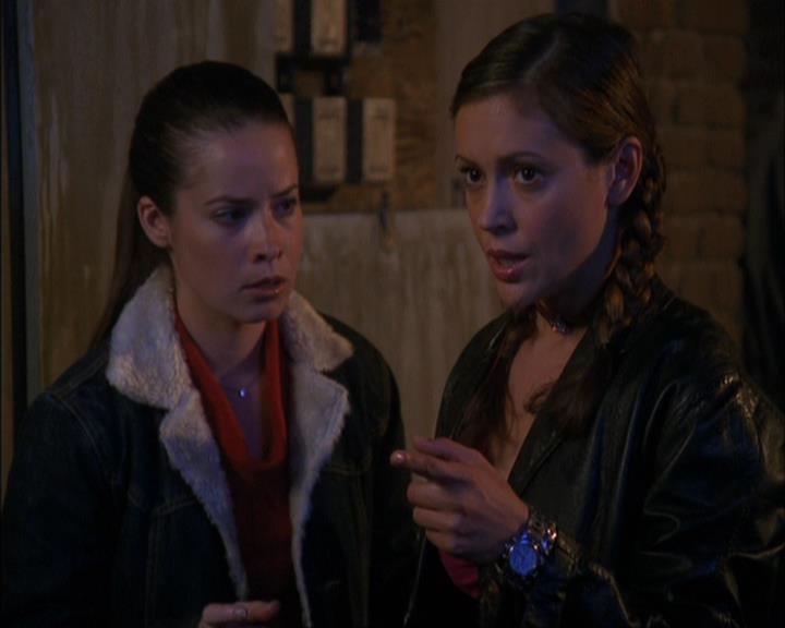 Charmed-Online-dot-net_408BlackAsCole0827.jpg