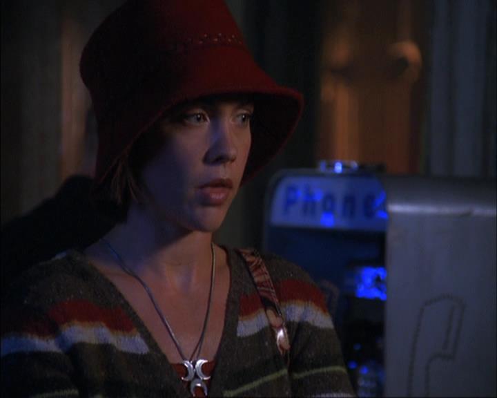 Charmed-Online-dot-net_408BlackAsCole0833.jpg