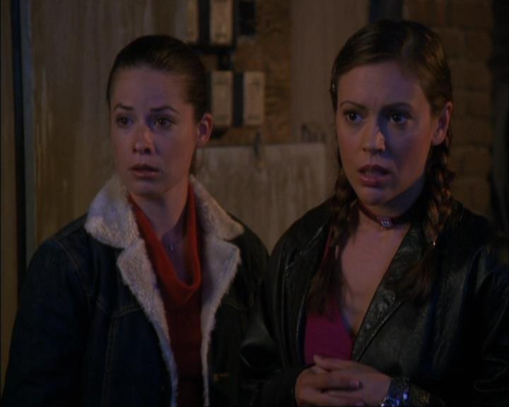 Charmed-Online-dot-net_408BlackAsCole0834.jpg