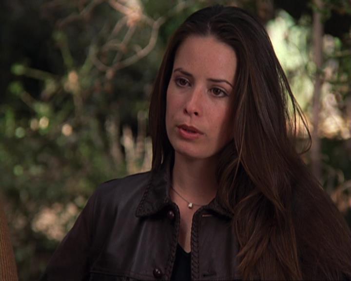 Charmed-Online-dot-net_408BlackAsCole0917.jpg