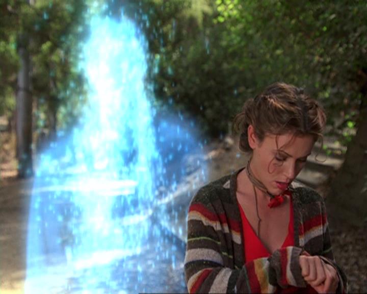 Charmed-Online-dot-net_408BlackAsCole0920.jpg