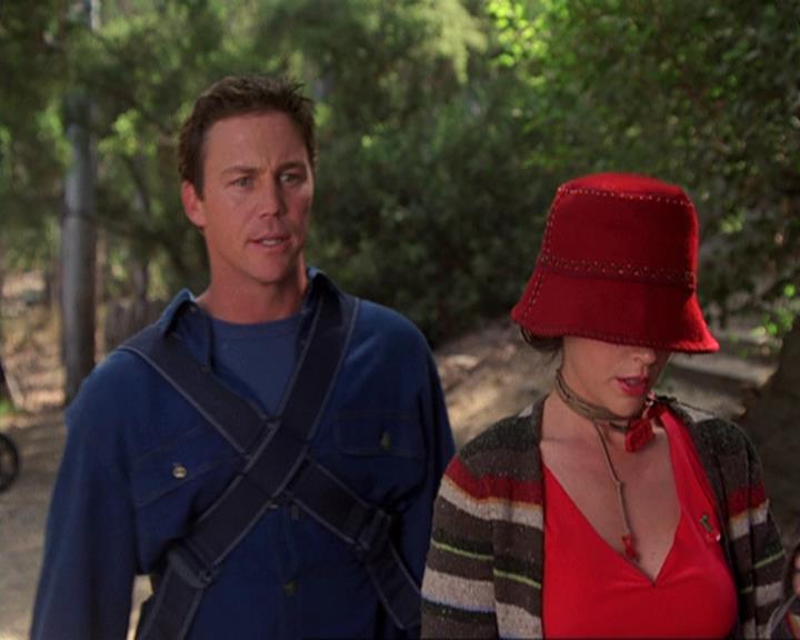 Charmed-Online-dot-net_408BlackAsCole0929.jpg