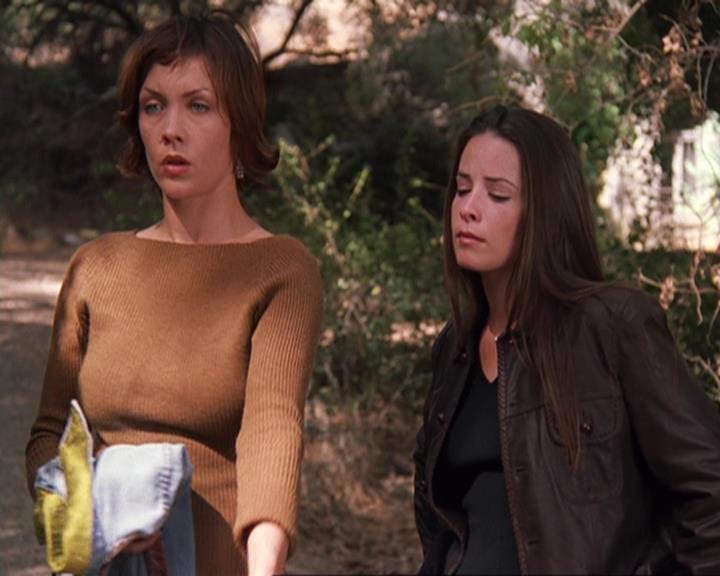 Charmed-Online-dot-net_408BlackAsCole0930.jpg