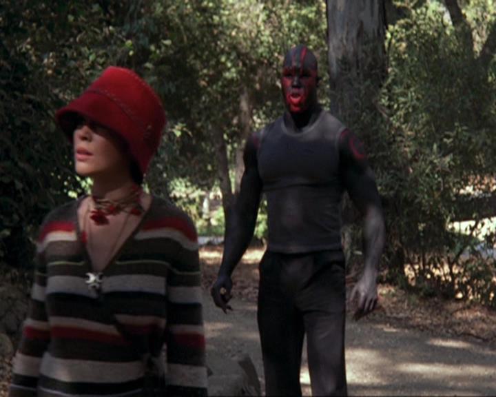 Charmed-Online-dot-net_408BlackAsCole0964.jpg