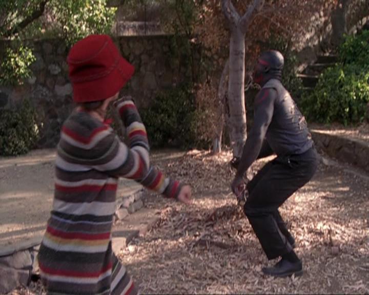 Charmed-Online-dot-net_408BlackAsCole0974.jpg