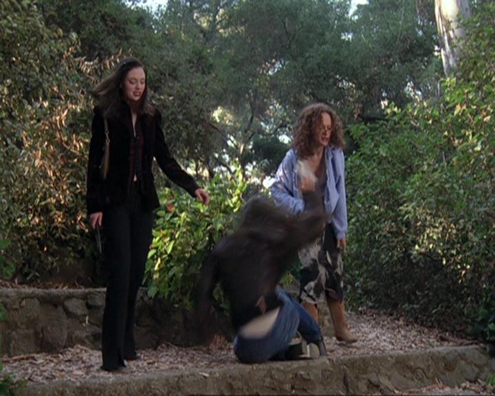 Charmed-Online-dot-net_408BlackAsCole0976.jpg
