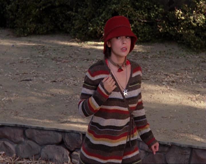 Charmed-Online-dot-net_408BlackAsCole0979.jpg
