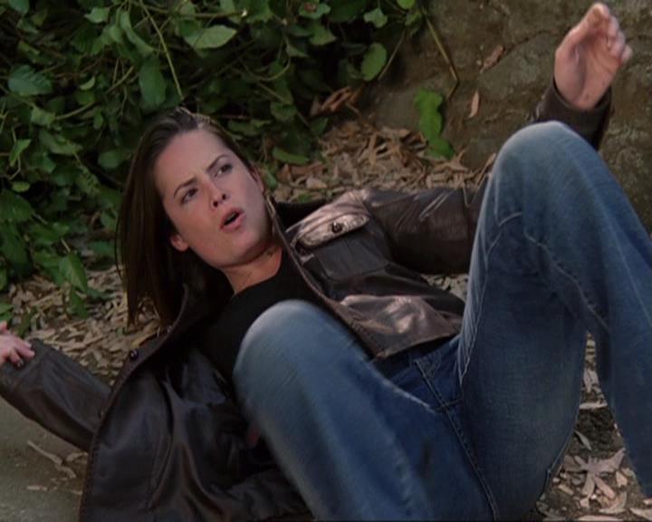 Charmed-Online-dot-net_408BlackAsCole0983.jpg