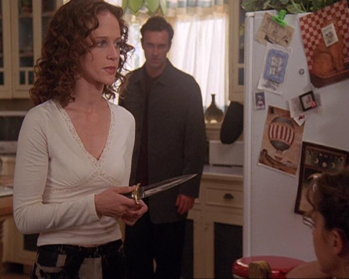 Charmed-Online-dot-net_408BlackAsCole0995.jpg