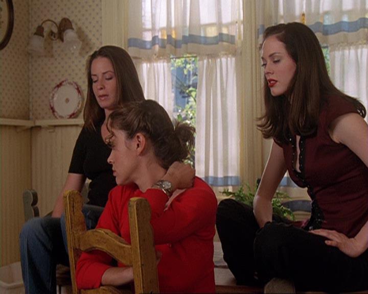 Charmed-Online-dot-net_408BlackAsCole1090.jpg