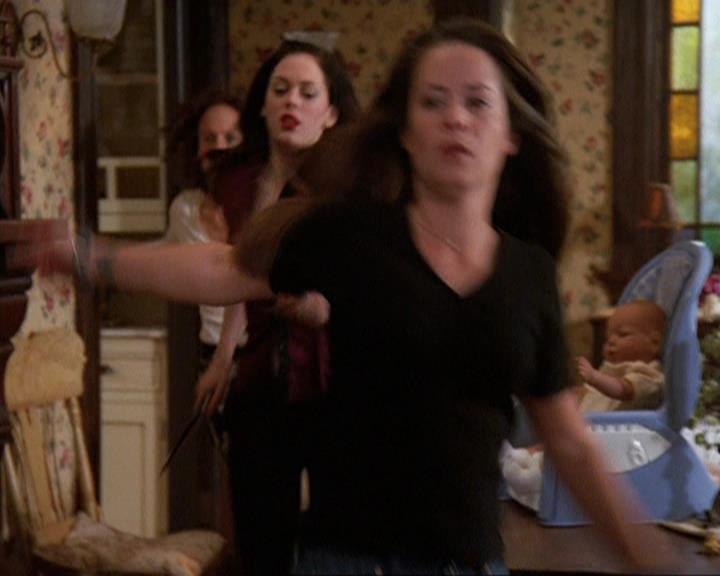 Charmed-Online-dot-net_408BlackAsCole1282.jpg