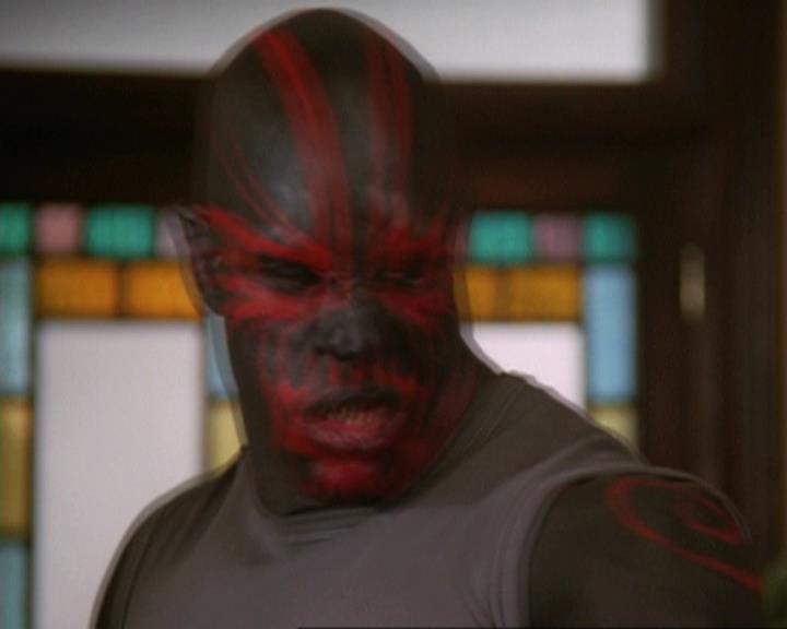 Charmed-Online-dot-net_408BlackAsCole1294.jpg