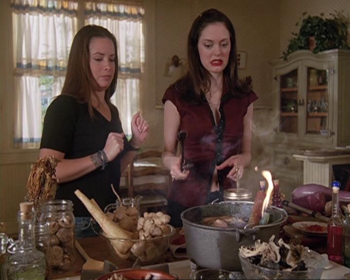 Charmed-Online-dot-net_408BlackAsCole1587.jpg