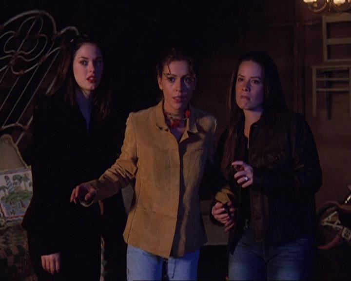 Charmed-Online-dot-net_408BlackAsCole2040.jpg