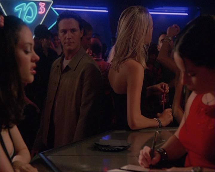 Charmed-Online-dot-net_408BlackAsCole2142.jpg
