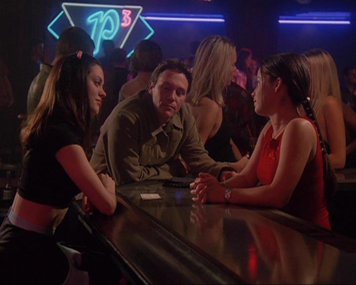 Charmed-Online-dot-net_408BlackAsCole2199.jpg