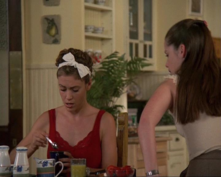 Charmed-Online-dot-409MuseToMyEars0335.jpg