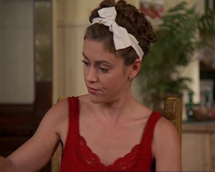 Charmed-Online-dot-409MuseToMyEars0357.jpg
