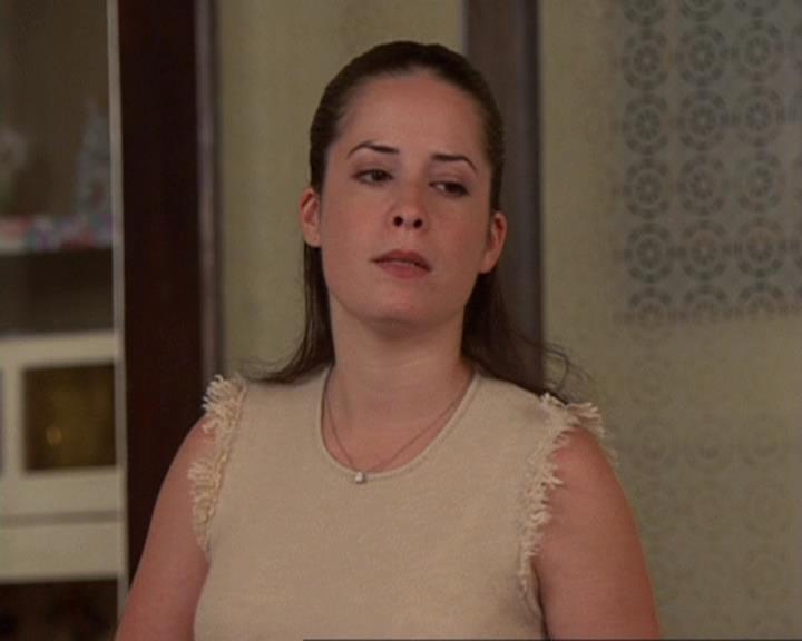 Charmed-Online-dot-409MuseToMyEars0403.jpg