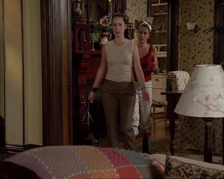 Charmed-Online-dot-409MuseToMyEars0410.jpg