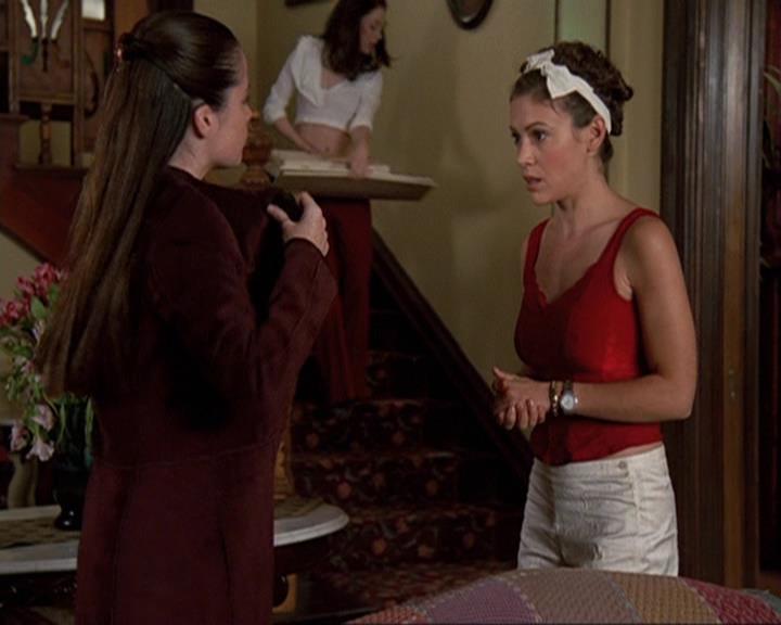 Charmed-Online-dot-409MuseToMyEars0420.jpg