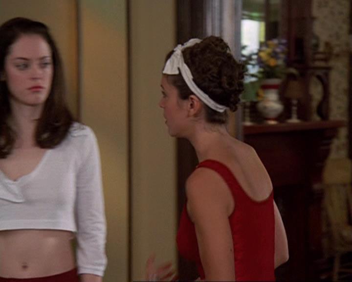 Charmed-Online-dot-409MuseToMyEars0502.jpg
