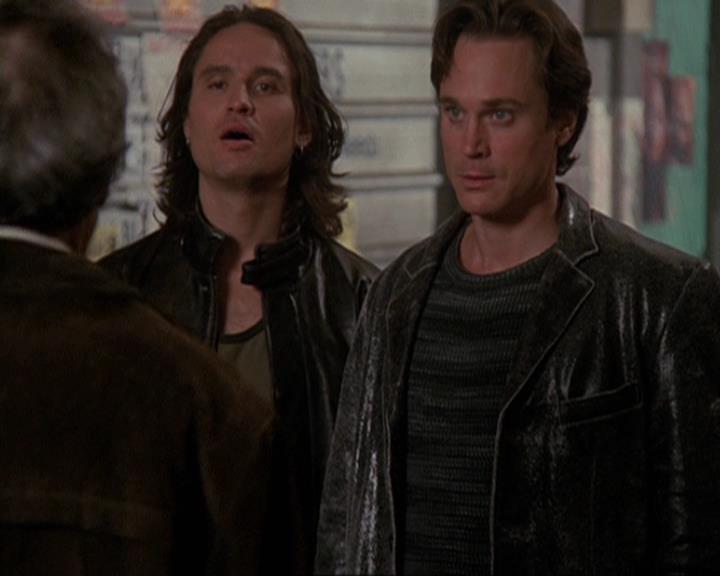 Charmed-Online-dot-409MuseToMyEars0522.jpg