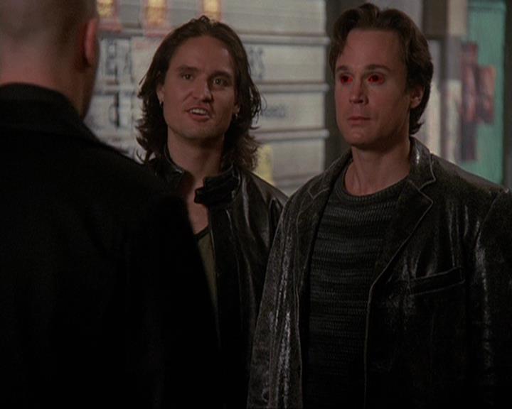 Charmed-Online-dot-409MuseToMyEars0526.jpg