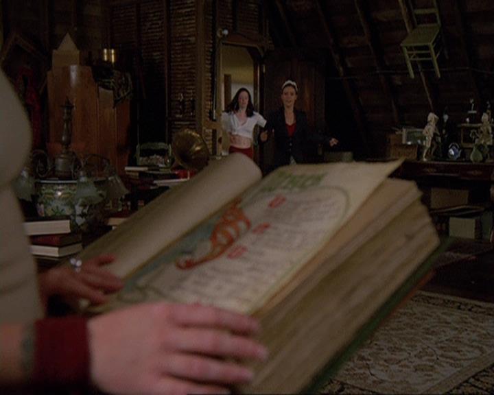 Charmed-Online-dot-409MuseToMyEars0744.jpg