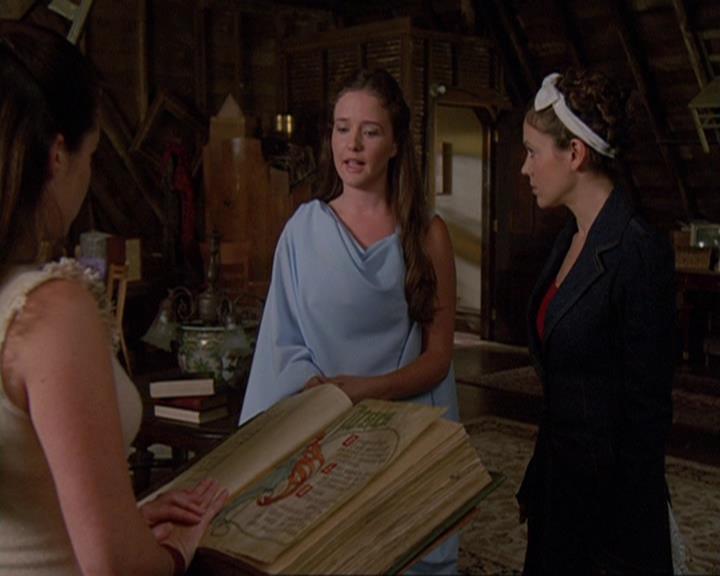 Charmed-Online-dot-409MuseToMyEars0823.jpg