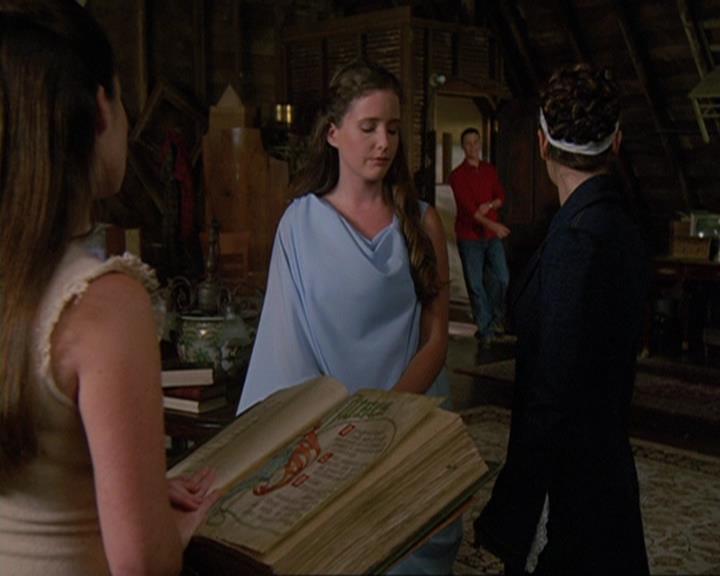 Charmed-Online-dot-409MuseToMyEars0846.jpg