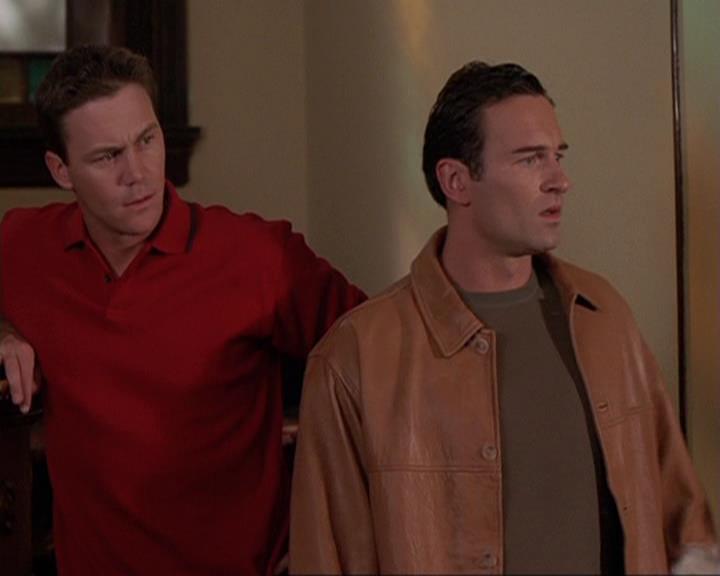Charmed-Online-dot-409MuseToMyEars0934.jpg