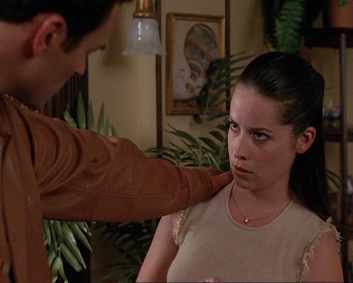 Charmed-Online-dot-409MuseToMyEars0987.jpg