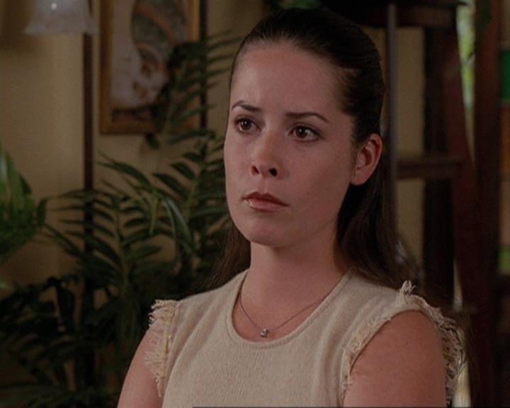 Charmed-Online-dot-409MuseToMyEars1015.jpg
