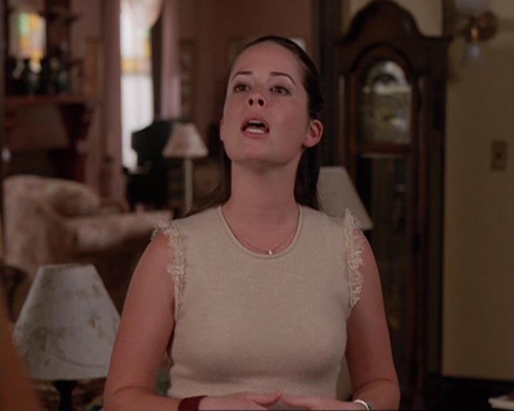Charmed-Online-dot-409MuseToMyEars1057.jpg