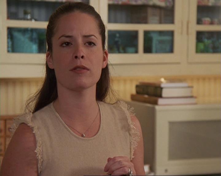 Charmed-Online-dot-409MuseToMyEars1103.jpg