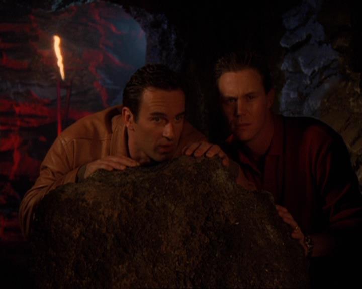 Charmed-Online-dot-409MuseToMyEars1354.jpg