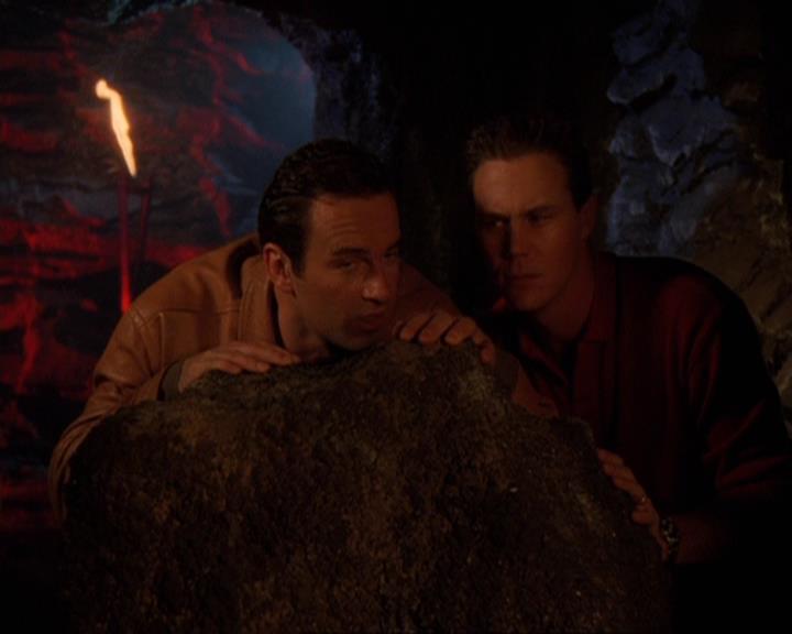 Charmed-Online-dot-409MuseToMyEars1355.jpg