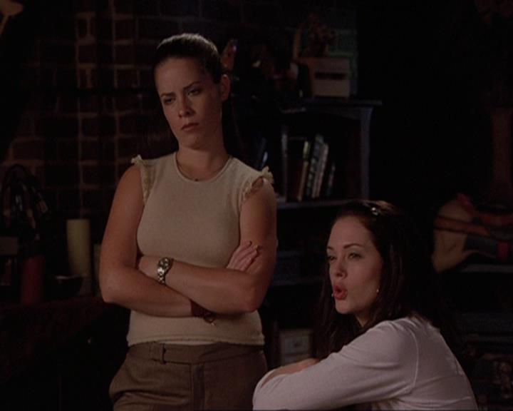 Charmed-Online-dot-409MuseToMyEars1411.jpg